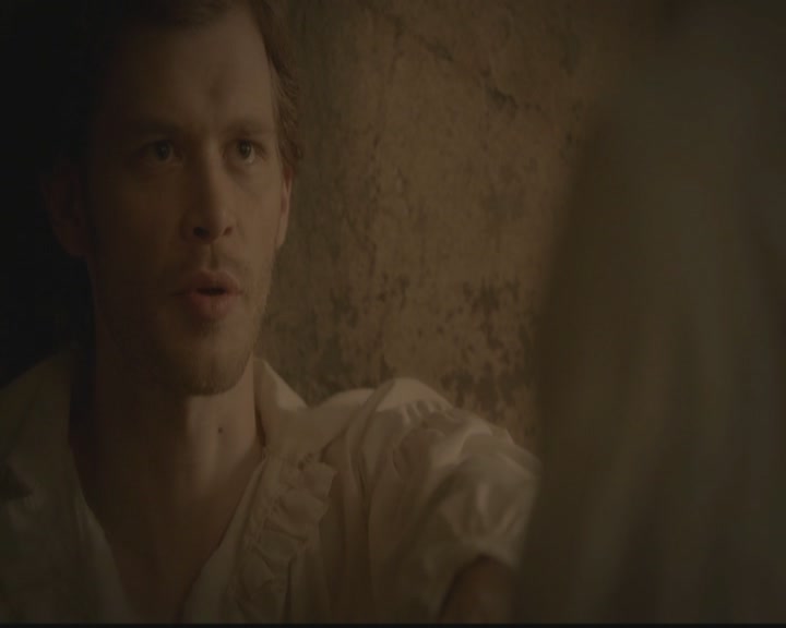 VampireDiariesWorld-dot-org_TheOriginals1x02HouseOfTheRisingSun1089.jpg