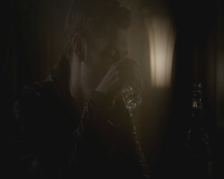 VampireDiariesWorld-dot-org_TheOriginals1x02HouseOfTheRisingSun1156.jpg