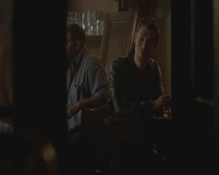 VampireDiariesWorld-dot-org_TheOriginals1x02HouseOfTheRisingSun1163.jpg