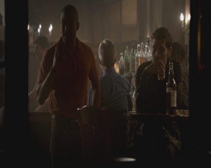 VampireDiariesWorld-dot-org_TheOriginals1x02HouseOfTheRisingSun1195.jpg