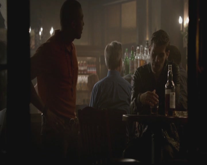 VampireDiariesWorld-dot-org_TheOriginals1x02HouseOfTheRisingSun1197.jpg