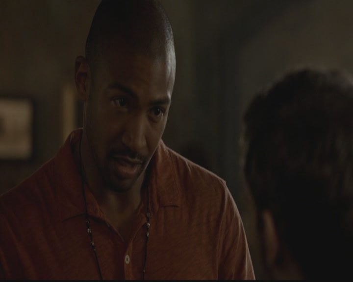 VampireDiariesWorld-dot-org_TheOriginals1x02HouseOfTheRisingSun1203.jpg