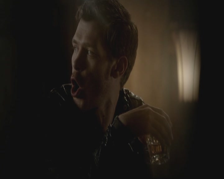 VampireDiariesWorld-dot-org_TheOriginals1x02HouseOfTheRisingSun1208.jpg