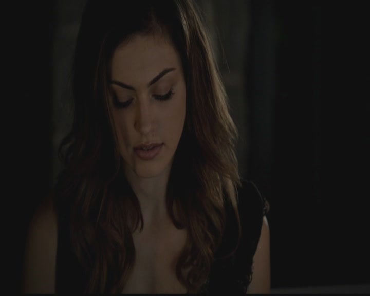 VampireDiariesWorld-dot-org_TheOriginals1x02HouseOfTheRisingSun1217.jpg