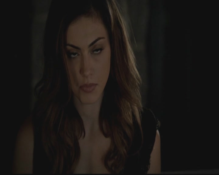 VampireDiariesWorld-dot-org_TheOriginals1x02HouseOfTheRisingSun1218.jpg