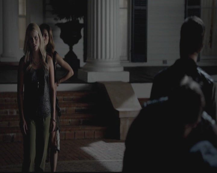 VampireDiariesWorld-dot-org_TheOriginals1x02HouseOfTheRisingSun1273.jpg