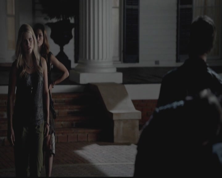 VampireDiariesWorld-dot-org_TheOriginals1x02HouseOfTheRisingSun1274.jpg