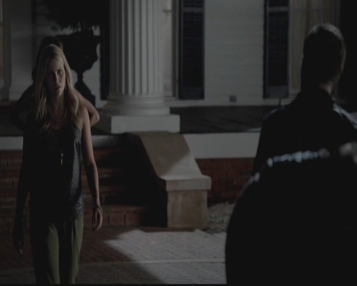 VampireDiariesWorld-dot-org_TheOriginals1x02HouseOfTheRisingSun1275.jpg