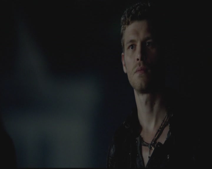 VampireDiariesWorld-dot-org_TheOriginals1x02HouseOfTheRisingSun1299.jpg