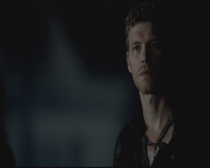 VampireDiariesWorld-dot-org_TheOriginals1x02HouseOfTheRisingSun1300.jpg