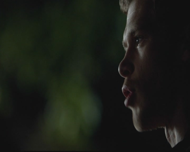 VampireDiariesWorld-dot-org_TheOriginals1x02HouseOfTheRisingSun1318.jpg