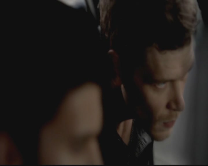 VampireDiariesWorld-dot-org_TheOriginals1x02HouseOfTheRisingSun1340.jpg