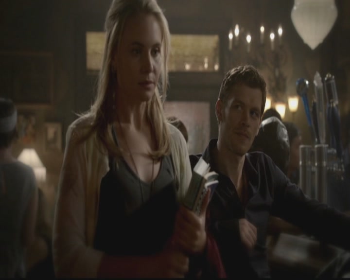 VampireDiariesWorld-dot-org_TheOriginals1x02HouseOfTheRisingSun1359.jpg