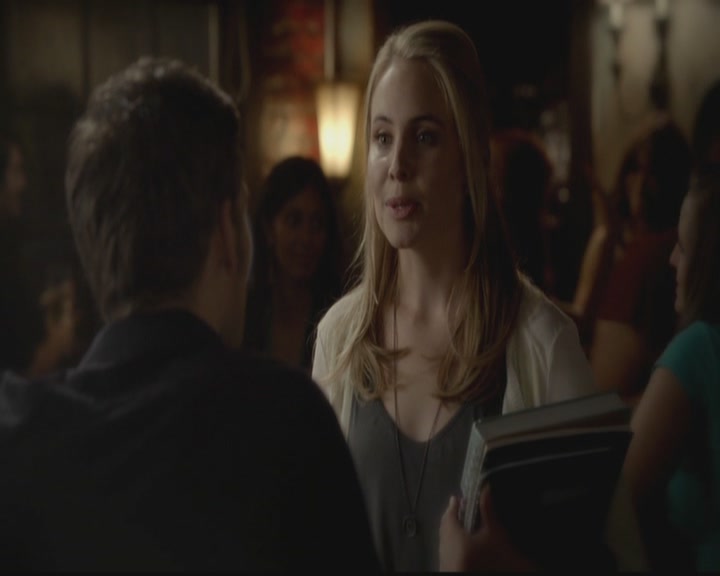 VampireDiariesWorld-dot-org_TheOriginals1x02HouseOfTheRisingSun1367.jpg