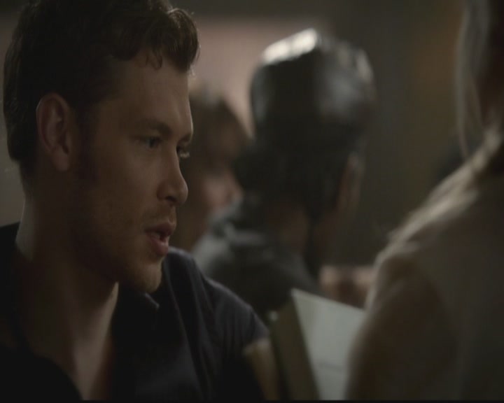 VampireDiariesWorld-dot-org_TheOriginals1x02HouseOfTheRisingSun1376.jpg