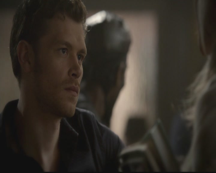 VampireDiariesWorld-dot-org_TheOriginals1x02HouseOfTheRisingSun1386.jpg