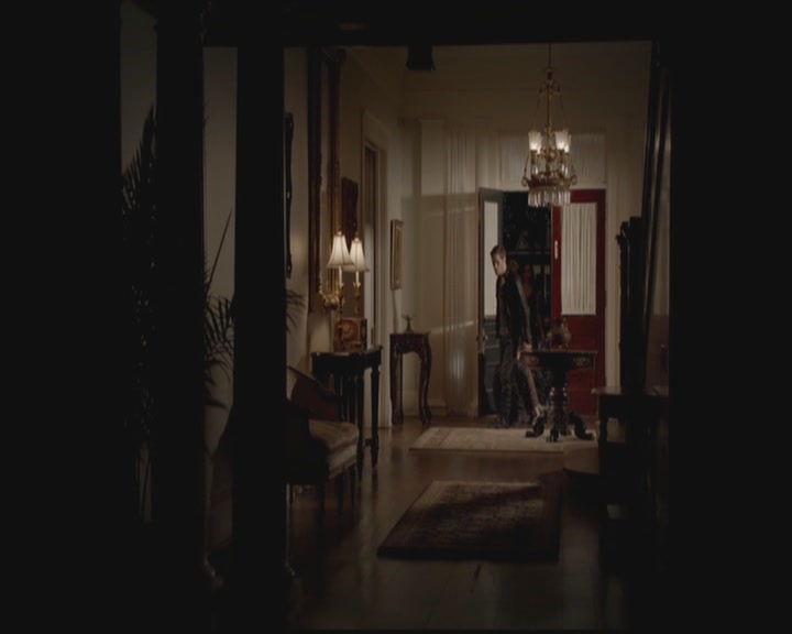 VampireDiariesWorld-dot-org_TheOriginals1x02HouseOfTheRisingSun1415.jpg