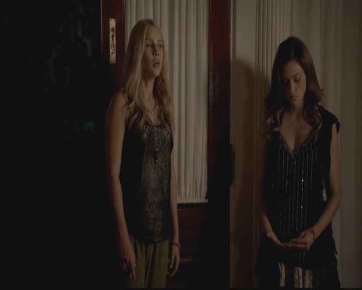 VampireDiariesWorld-dot-org_TheOriginals1x02HouseOfTheRisingSun1421.jpg