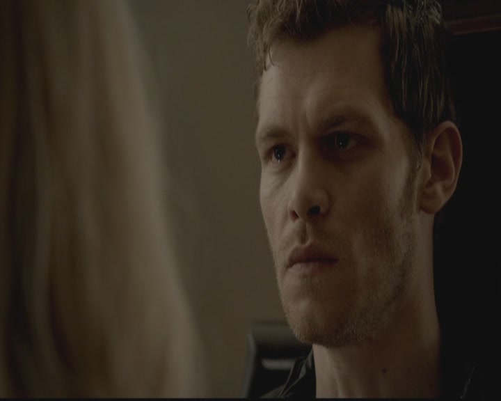 VampireDiariesWorld-dot-org_TheOriginals1x02HouseOfTheRisingSun1472.jpg