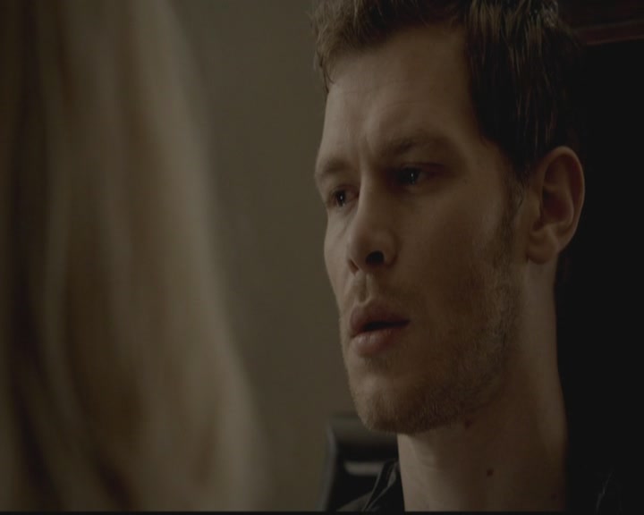 VampireDiariesWorld-dot-org_TheOriginals1x02HouseOfTheRisingSun1481.jpg