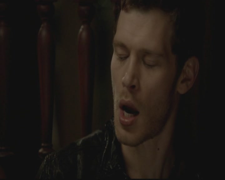 VampireDiariesWorld-dot-org_TheOriginals1x02HouseOfTheRisingSun1516.jpg