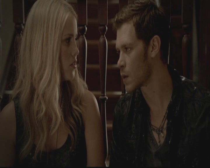 VampireDiariesWorld-dot-org_TheOriginals1x02HouseOfTheRisingSun1545.jpg