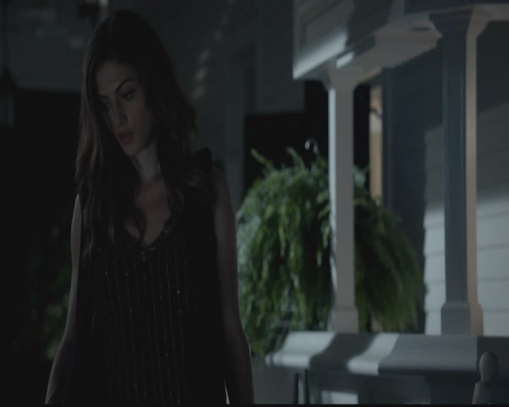 VampireDiariesWorld-dot-org_TheOriginals1x02HouseOfTheRisingSun1561.jpg