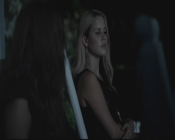 VampireDiariesWorld-dot-org_TheOriginals1x02HouseOfTheRisingSun1566.jpg