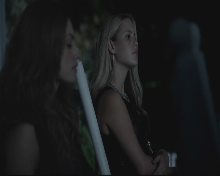 VampireDiariesWorld-dot-org_TheOriginals1x02HouseOfTheRisingSun1567.jpg