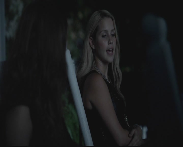 VampireDiariesWorld-dot-org_TheOriginals1x02HouseOfTheRisingSun1609.jpg