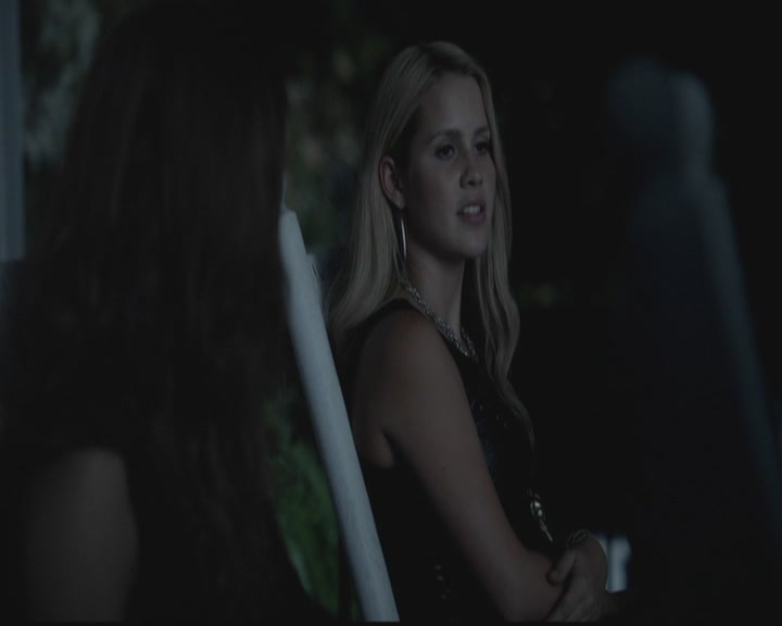 VampireDiariesWorld-dot-org_TheOriginals1x02HouseOfTheRisingSun1610.jpg