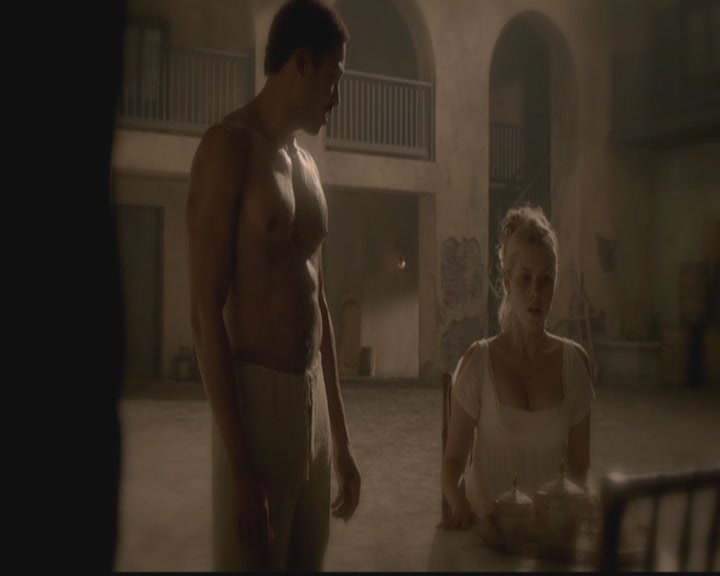 VampireDiariesWorld-dot-org_TheOriginals1x02HouseOfTheRisingSun1637.jpg