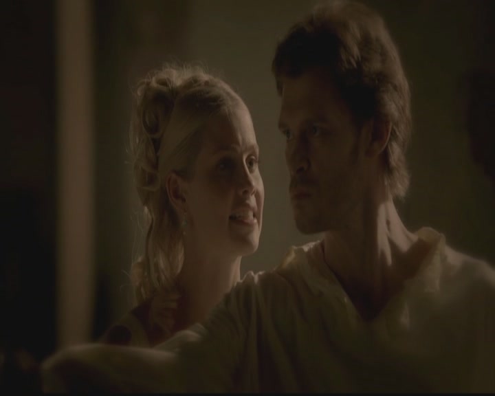 VampireDiariesWorld-dot-org_TheOriginals1x02HouseOfTheRisingSun1663.jpg