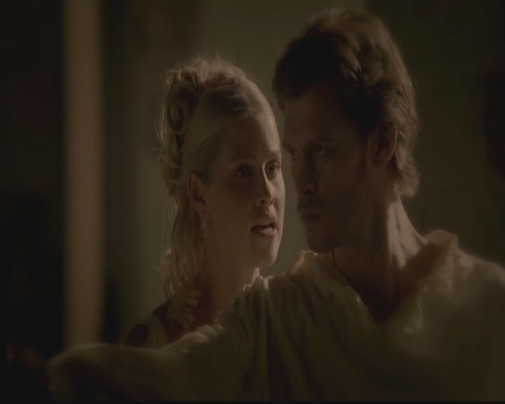 VampireDiariesWorld-dot-org_TheOriginals1x02HouseOfTheRisingSun1664.jpg