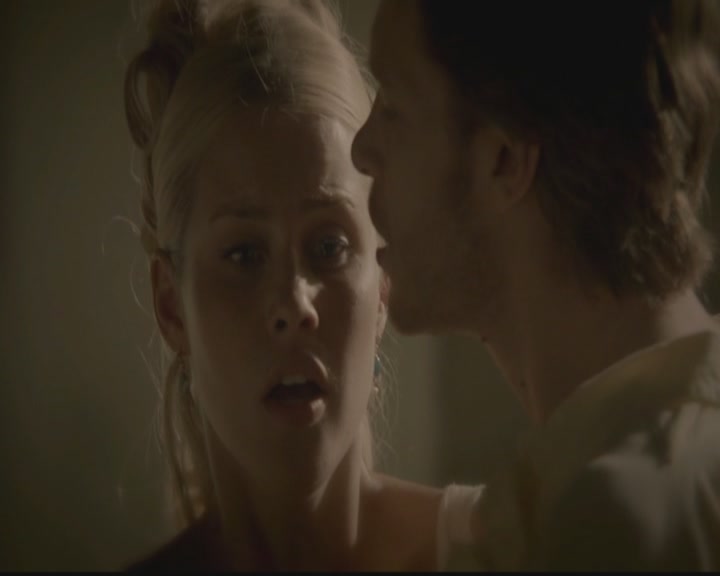 VampireDiariesWorld-dot-org_TheOriginals1x02HouseOfTheRisingSun1690.jpg