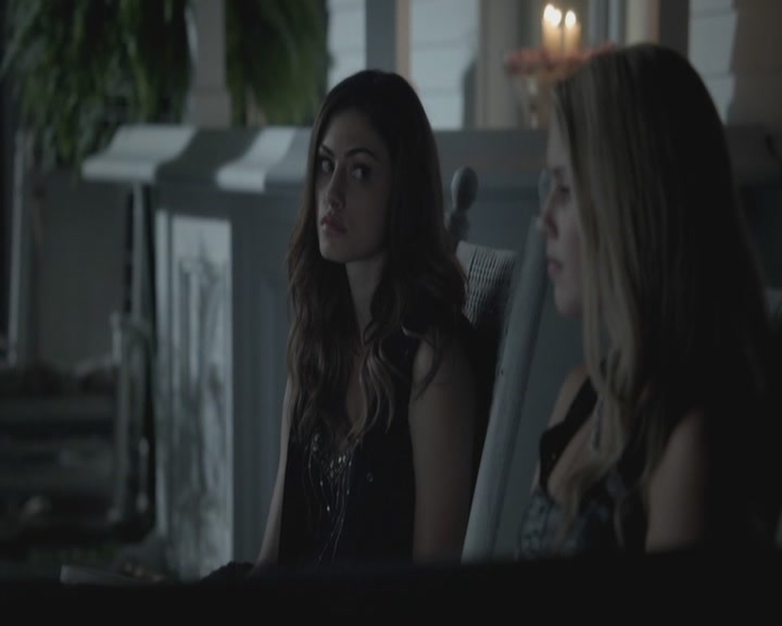 VampireDiariesWorld-dot-org_TheOriginals1x02HouseOfTheRisingSun1716.jpg