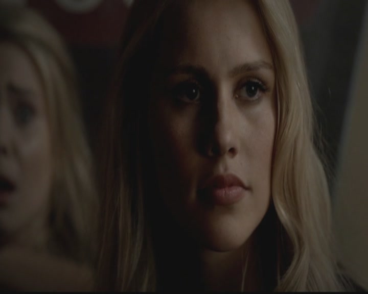 VampireDiariesWorld-dot-org_TheOriginals1x02HouseOfTheRisingSun1810.jpg