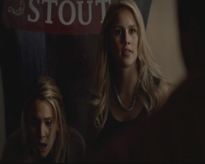 VampireDiariesWorld-dot-org_TheOriginals1x02HouseOfTheRisingSun1811.jpg