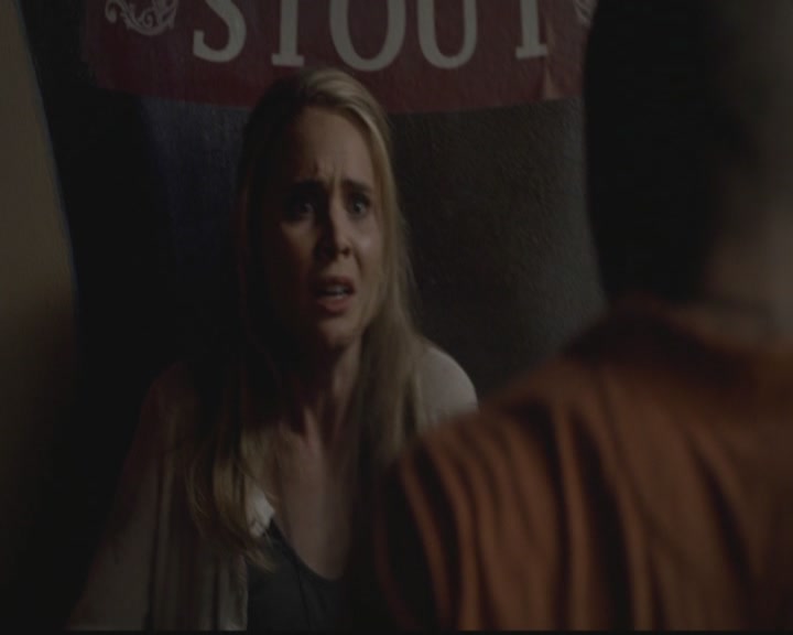 VampireDiariesWorld-dot-org_TheOriginals1x02HouseOfTheRisingSun1813.jpg