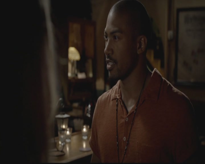 VampireDiariesWorld-dot-org_TheOriginals1x02HouseOfTheRisingSun1825.jpg