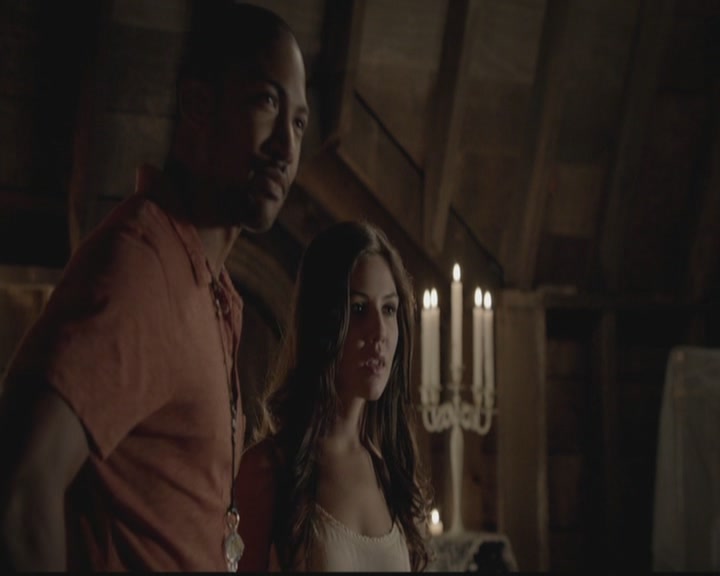 VampireDiariesWorld-dot-org_TheOriginals1x02HouseOfTheRisingSun1853.jpg