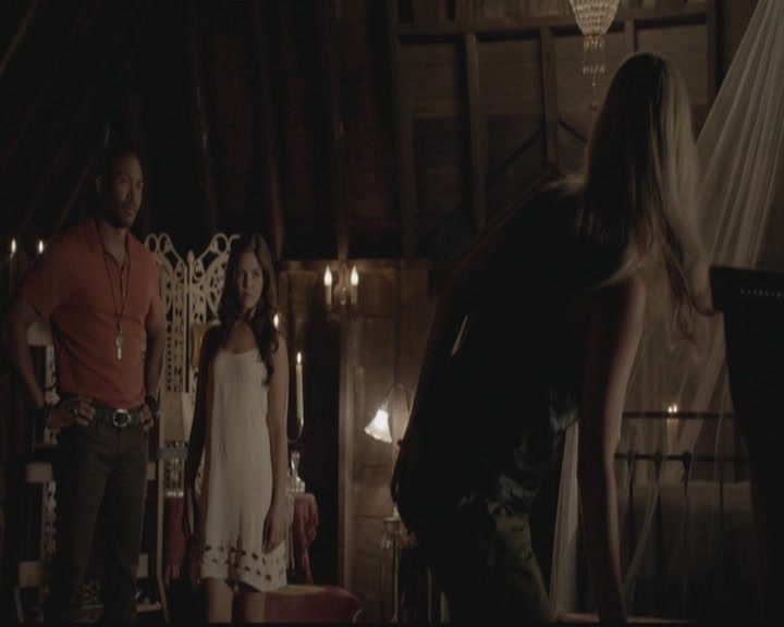 VampireDiariesWorld-dot-org_TheOriginals1x02HouseOfTheRisingSun1864.jpg