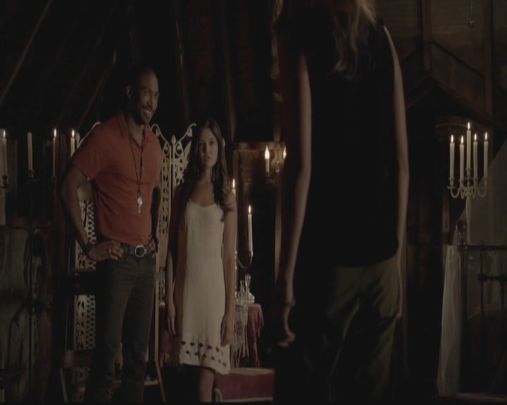 VampireDiariesWorld-dot-org_TheOriginals1x02HouseOfTheRisingSun1871.jpg