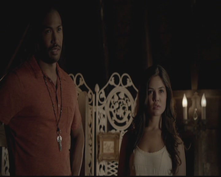 VampireDiariesWorld-dot-org_TheOriginals1x02HouseOfTheRisingSun1874.jpg