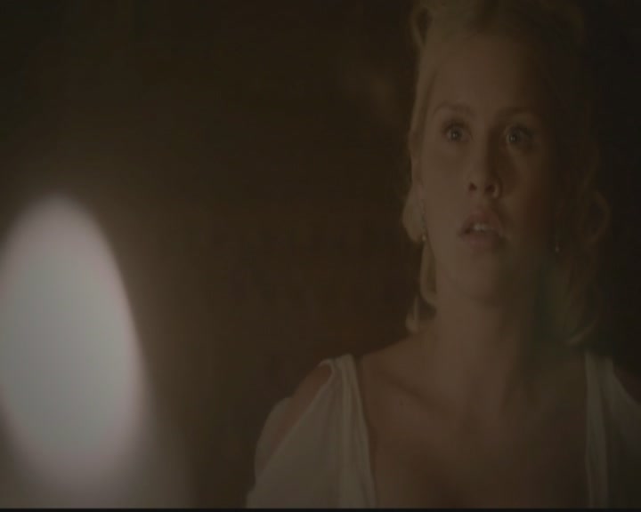 VampireDiariesWorld-dot-org_TheOriginals1x02HouseOfTheRisingSun1906.jpg