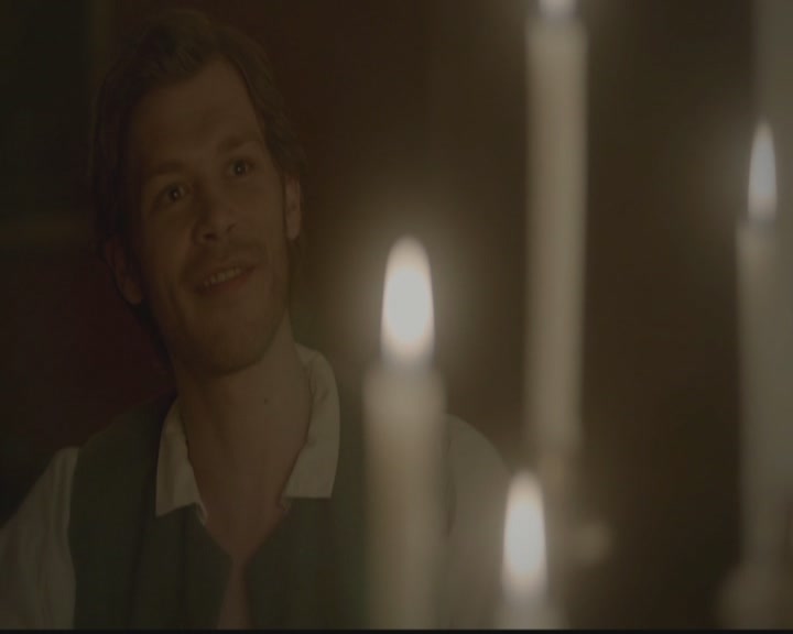 VampireDiariesWorld-dot-org_TheOriginals1x02HouseOfTheRisingSun1938.jpg