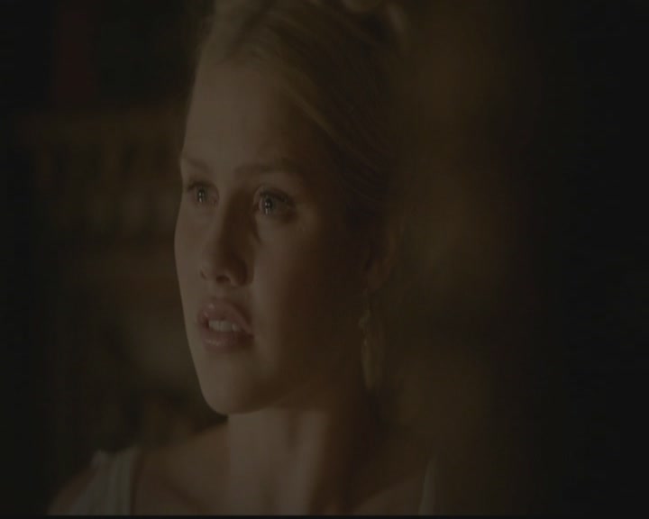 VampireDiariesWorld-dot-org_TheOriginals1x02HouseOfTheRisingSun1939.jpg