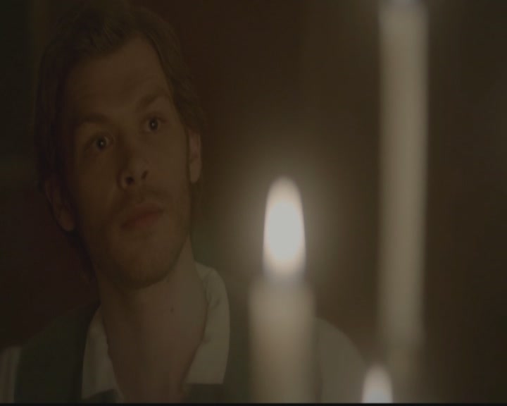 VampireDiariesWorld-dot-org_TheOriginals1x02HouseOfTheRisingSun1941.jpg