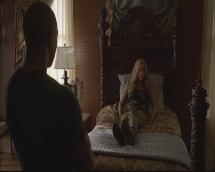 VampireDiariesWorld-dot-org_TheOriginals1x02HouseOfTheRisingSun1959.jpg