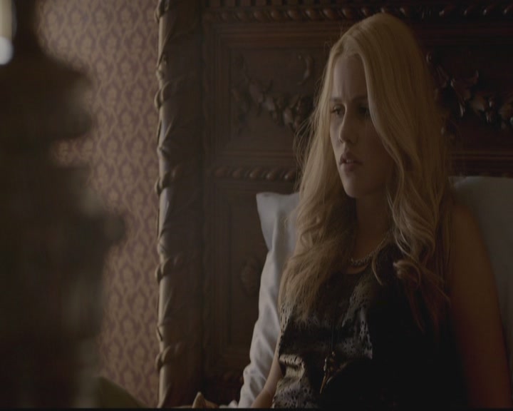 VampireDiariesWorld-dot-org_TheOriginals1x02HouseOfTheRisingSun1986.jpg